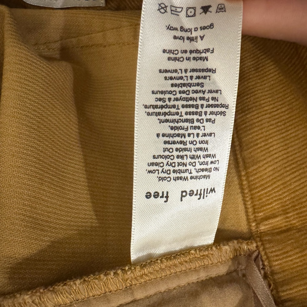 Aritzia Wilfred Free KARMEN Corduroy Mini Skirt Size 8 - Picture 4 of 4